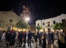 entrada-a-la-parroquia-del-santisimo-cristo-de-la-fe-tras-la-solemne-procesion-de-las-fiestas-mayores-de-paterna-de-2025