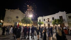 entrada-a-la-parroquia-del-santisimo-cristo-de-la-fe-tras-la-solemne-procesion-de-las-fiestas-mayores-de-paterna-de-2025
