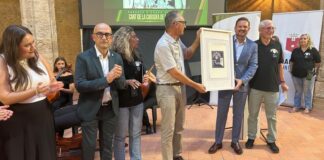Acto de entrega del premio Carxofa d'Honor en Alaquàs