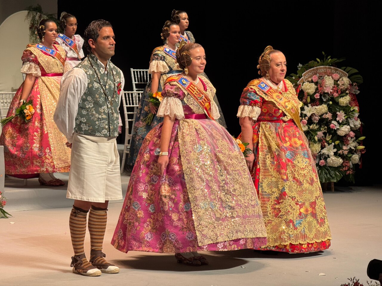 exaltacion-y-presentacion-de-la-fallera-mayor-infantil-de-paterna-celia-ballesteros.