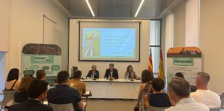 Martínez Mus traslada el proyecto de los parques inundables a las asociaciones de víctimas de la dana