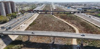 Vista aérea del nuevo lecho del río Turia tras la limpieza de residuos