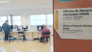 Interior de la oficina de atención a afectados por DANA en Valencia