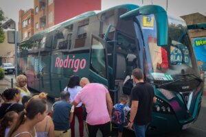 vuelta-al-cole-autobuses-especiales-colegio-juan-xxiii-torrent