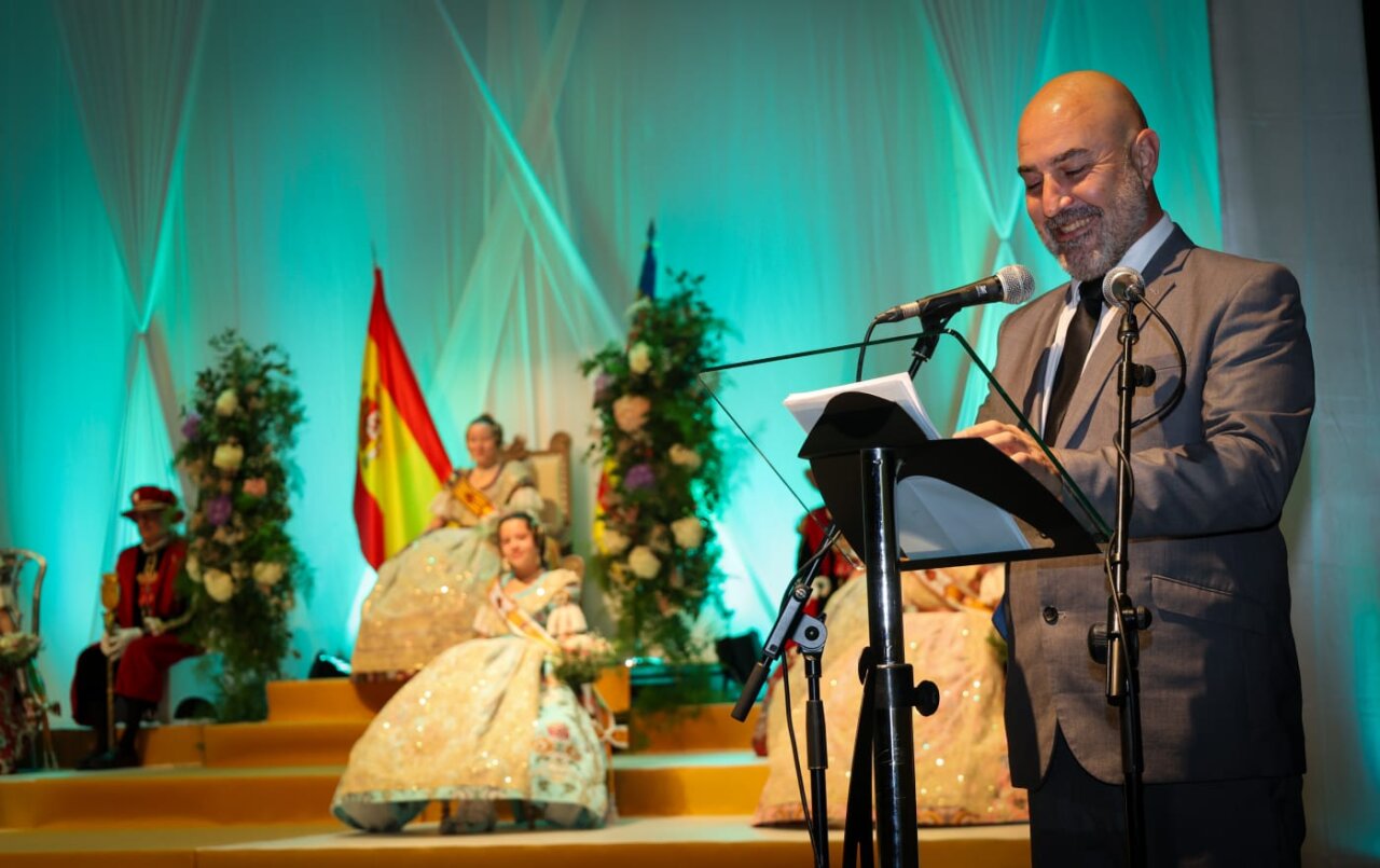 Ceremonia de exaltación de Sara Magán como Fallera Mayor Infantil de Torrent 2026.