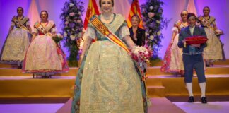 L'Auditori vivió la Exaltación de Andrea Adelantado, Fallera Mayor de Torrent 2026 Andrea Adelantado en su exaltación como Fallera Mayor de Torrent 2026