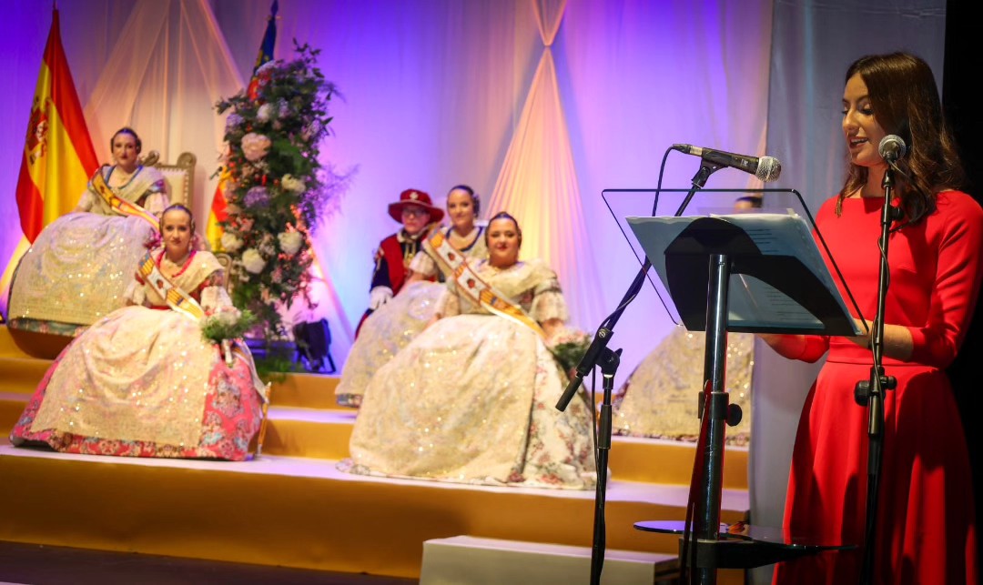 Andrea Adelantado en la Exaltación como Fallera Mayor de Torrent 2026