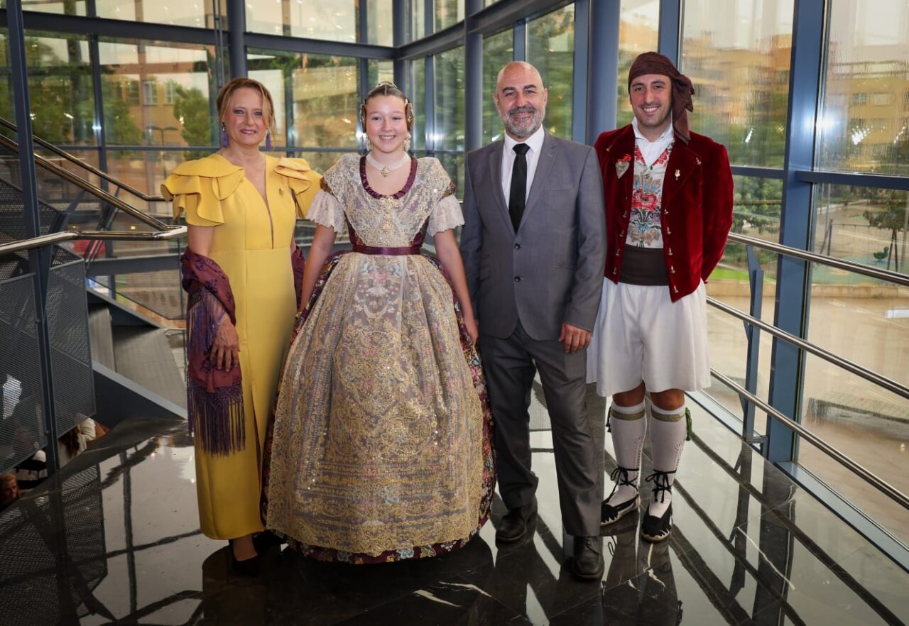 Sara Magán Miquel en su exaltación como Fallera Mayor Infantil de Torrent 2026