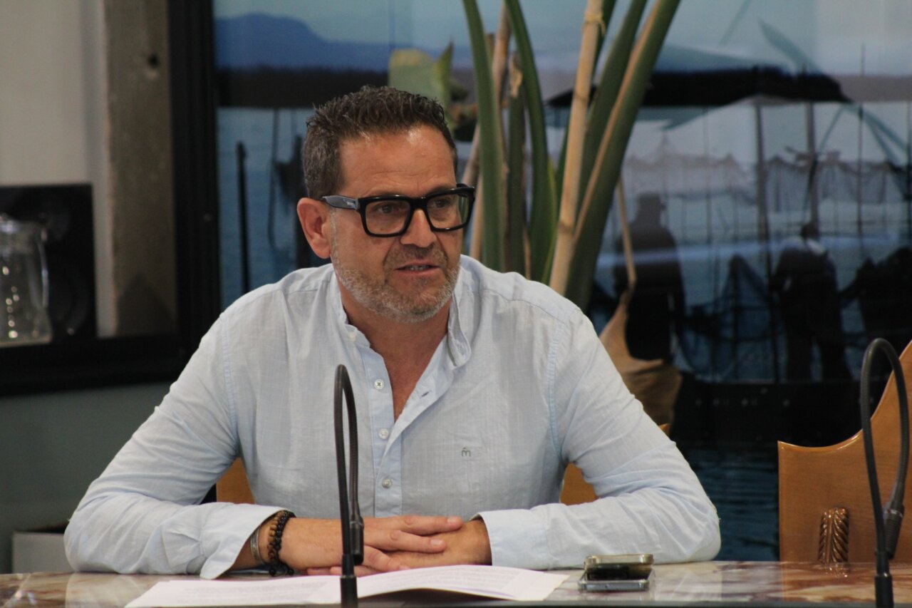 El alcalde de Sedaví, Jose Francisco Cabanes, en una reunión