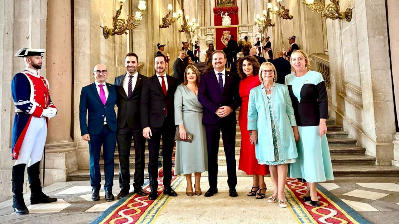 Alcaldes de l'Horta en la recepción oficial del Día de la Fiesta Nacional