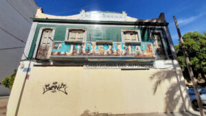 Vista frontal de la Alquería de Campanar en València