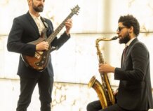 El saxofonista Ariel Brínguez, nominado a un Grammy Latino 2025, abrirá la nueva edición del festival Gothejazz Ariel Brínguez con saxofón y Javier Sánchez con guitarra en un escenario