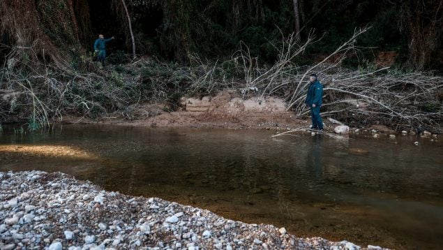 Operativos de búsqueda en el río Turia en Manises Operativos de búsqueda en el río Turia en Manises