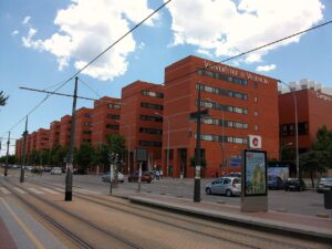 Vista del Campus dels Tarongers de la Universitat de València desde el tramvia