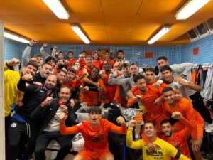 El Torrent CF celebra su clasificación a la segunda ronda de la Copa del Rey.