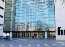 Fachada del edificio Ciutat de la Justicia en Valencia