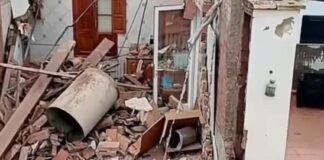 Vista del interior de un edificio derrumbado en Massarrojos