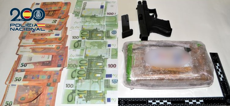 Intervención policial con dinero y droga en Mislata