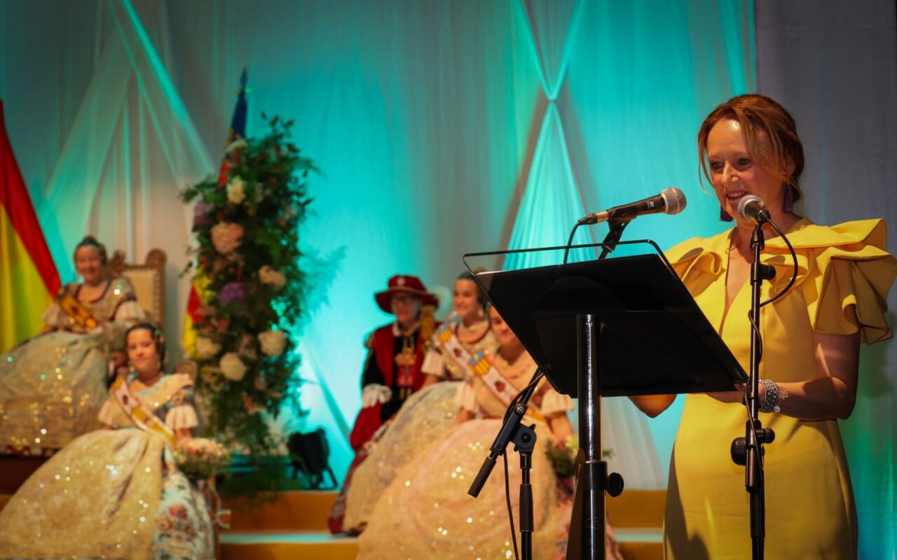 Ceremonia de exaltación de Sara Magán como Fallera Mayor Infantil de Torrent 2026