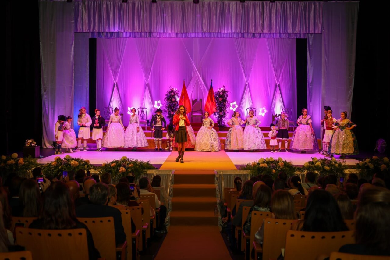 Ceremonia de exaltación de Sara Magán como Fallera Mayor Infantil de Torrent 2026.