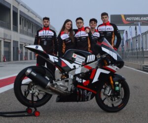 Florida Moto Team gana MotoStudent 2025 con un prototipo pionero de combustión sostenible
