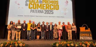 Asistentes en la II Gala de Premios del Comercio Local en Paterna
