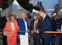 Vecinos y visitantes disfrutan del comercio, agricultura y gastronomía de Meliana en la edición 2025 de FIMEL Inauguración de la feria FIMEL en Meliana con autoridades locales
