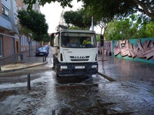 Manises refuerza el contrato de limpieza viaria mientras prepara un nuevo modelo integral para 2026