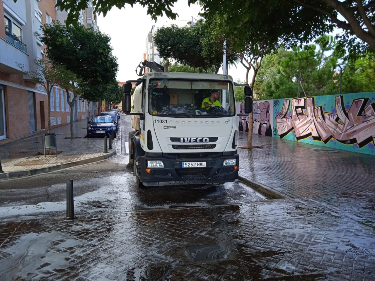 Manises refuerza el contrato de limpieza viaria mientras prepara un nuevo modelo integral para 2026