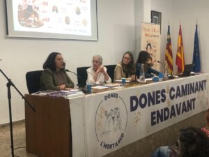 Doce asociaciones de mujeres unen sus fuerzas para afrontar las consecuencias de la DANA en l’Horta Sud