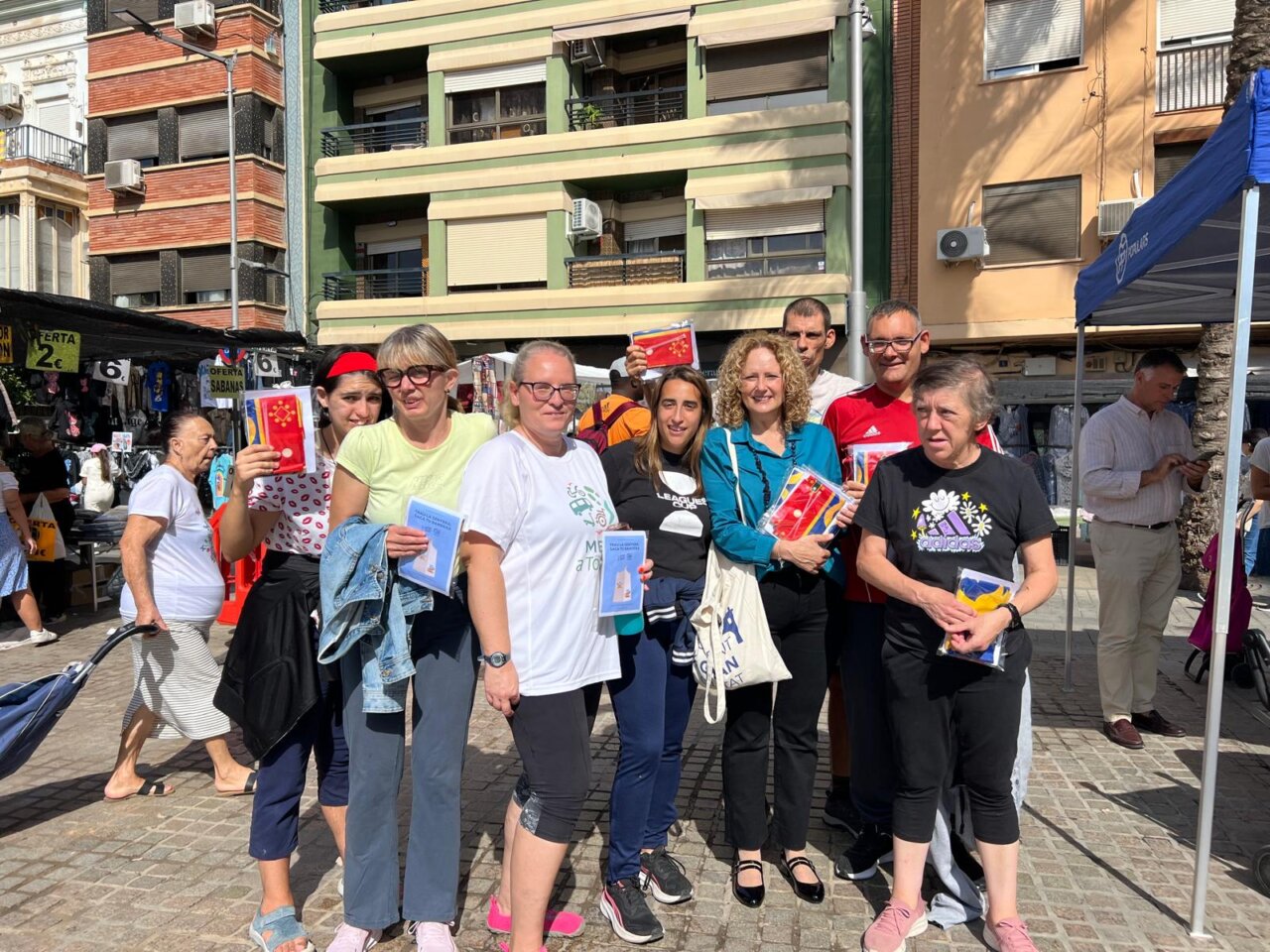 PP Torrent reparto de senyeras