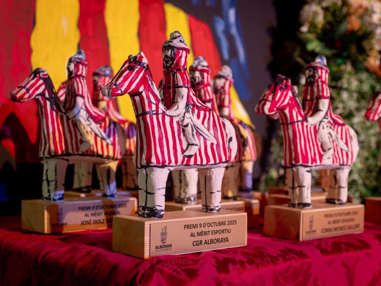 Estatuillas de premios del 9 de octubre en Alboraya