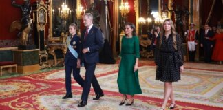 Los Reyes de España y la Princesa de Asturias en el Palacio Real