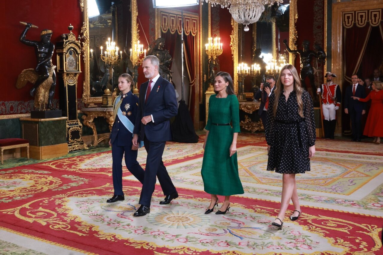 Los Reyes de España y la Princesa de Asturias en el Palacio Real