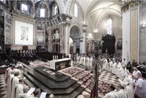 Ceremonia religiosa en la Catedral de Valencia durante el Te Deum