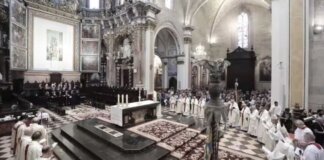 Ceremonia religiosa en la Catedral de Valencia durante el Te Deum