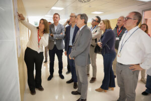 El conseller de Sanidad, Marciano Gómez, visita el centro de salud de Catarroja para supervisar las obras de reforma.
