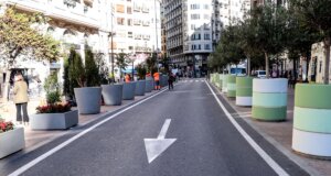 Sustitución de los maceteros de la plaza del Ayuntamiento