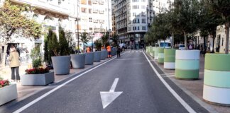 Sustitución de los maceteros de la plaza del Ayuntamiento