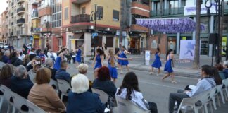 Actuación de baile en Aldaia durante el 25N contra la violencia machista