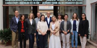 Grupo de representantes de fundaciones unidas por la recuperación en Horta Sud