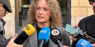 Amparo Folgado hablando sobre moción de censura en Torrent