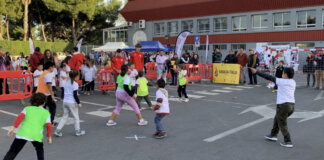 El torneo Balonmano Calle en Mislata reúne a niños y niñas para disfrutar del balonmano en un ambiente urbano. Esta iniciativa fomenta la actividad física y la convivencia entre los más pequeños, convirtiendo las calles en espacios deportivos. Con música, juegos y retos, el evento busca acercar el deporte a la comunidad.