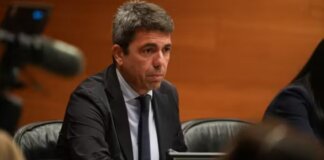 Carlos Mazón durante una declaración sobre el Es-Alert en un evento