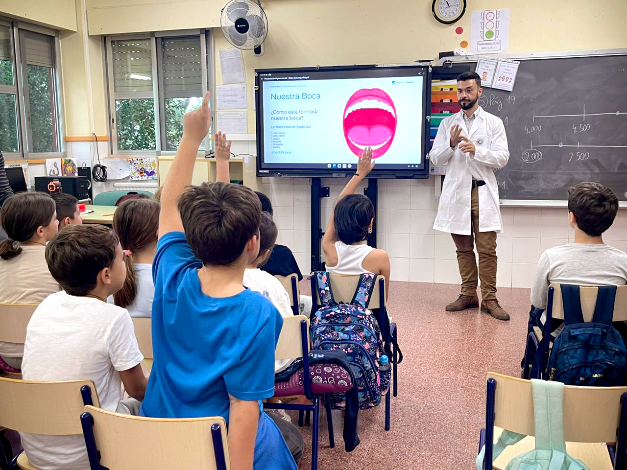 Charla sobre salud bucodental en Burjassot