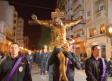 La Hermandad del Santísimo Cristo de la Concordia celebra su 225 aniversario con una procesión de 15 Cristos en València La Hermandad del Santísimo Cristo de la Concordia celebra su 225 aniversario con una emotiva procesión.