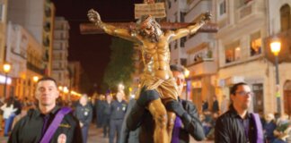 La Hermandad del Santísimo Cristo de la Concordia celebra su 225 aniversario con una emotiva procesión.