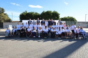 Grupo de jóvenes con discapacidad en el Draft Paralímpico en Torrent