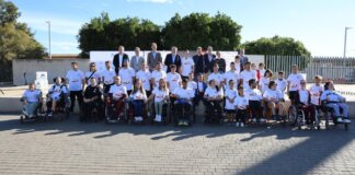 Grupo de jóvenes con discapacidad en el Draft Paralímpico en Torrent