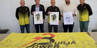 Presentación de la primera 8K de Burjassot con participantes y organizadores